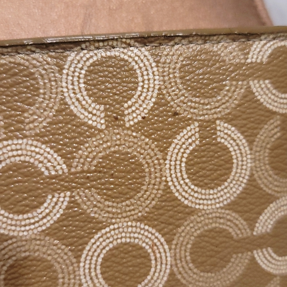 Coach wallet/checkbook - Picture 7 of 11